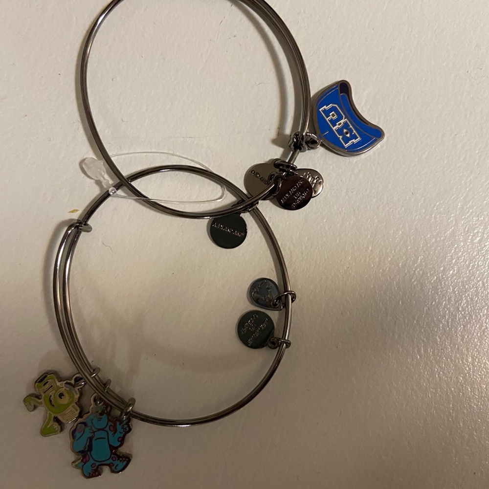 NWT Disney bracelet
